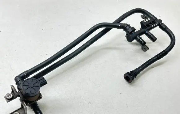 KIA EV6 Electric car engine cooling hoses/pipes 37553GI000