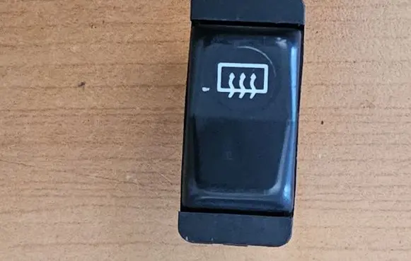 Windscreen/window heater switch