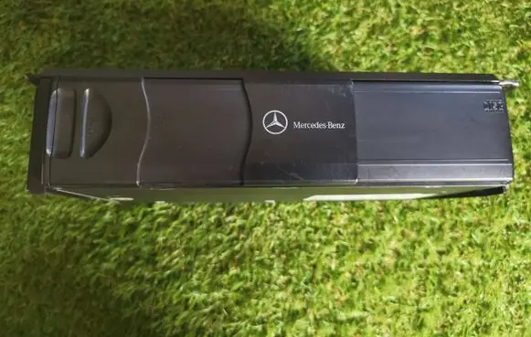Mercedes-Benz C W203 CD/DVD changer A2038209089 MC3010 020109