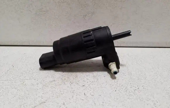 BMW X5 F15 Windscreen/windshield washer pump 7317395