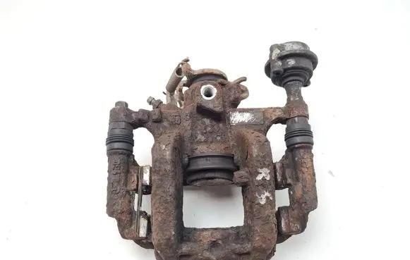 Opel Zafira C Rear brake caliper