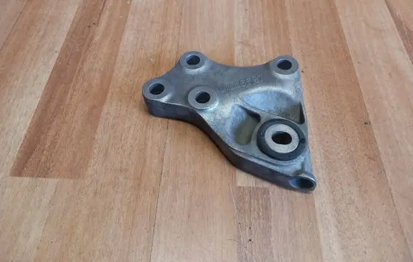Opel Astra K Gearbox mounting bracket 42496587