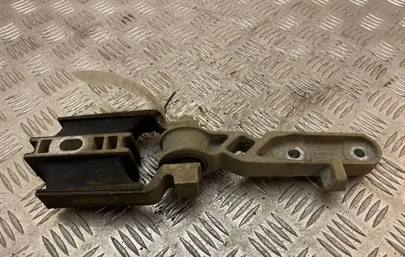 Volvo XC60 Engine mount bracket 31359890