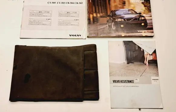 Volvo S60 Owners service history hand book 