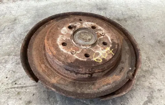 Peugeot 607 Front wheel hub