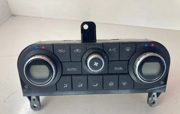 Nissan Qashqai Climate control unit 27500JD40B