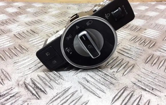 Mercedes-Benz C W204 Light switch A2049058002 10022410