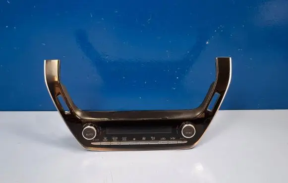 Toyota Corolla E210 E21 Climate control unit 5590002M50 6052W31
