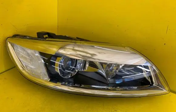 Audi Q7 4L Headlight/headlamp 4L0941030M