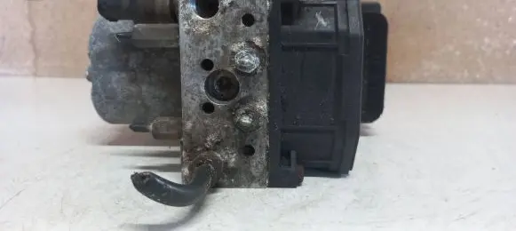 Toyota Avensis T250 ABS Pump 265950149