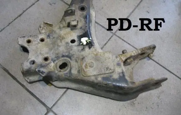 Ford Maverick Front lower control arm/wishbone 545037F000
