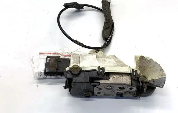 Peugeot 308 SW Front door lock 567148