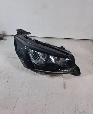Peugeot 208 II Headlight/headlamp 9833036180