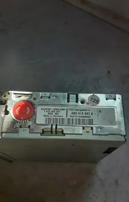 Audi A4 S4 B6 8E 8H Navigation unit CD/DVD player 4B0919887E