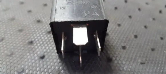 Ford Mondeo Mk III Other relay 2S7T14B192AA V23136B1X66