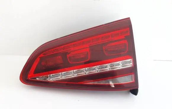 Volkswagen e-Golf Tailgate rear/tail lights 5G0945308F