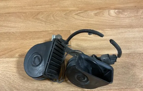 Ford C-MAX II Horn signal 0055306 55306