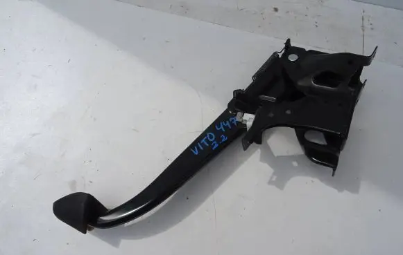 Mercedes-Benz Vito Viano W447 Brake pedal A4472900001 ZGS007 161214