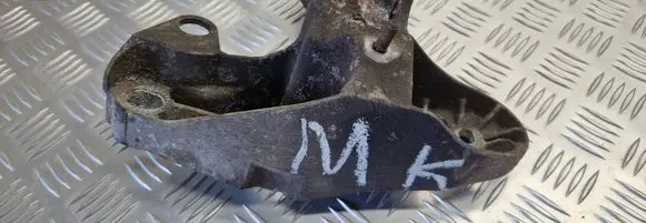 Volkswagen PASSAT B5 Engine mounting bracket 8D0199351H