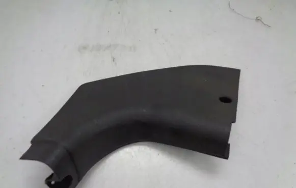 Opel Omega B1 Foot area side trim 09174600 A2048850416