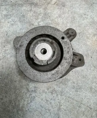 Mercedes-Benz C W205 Engine mount bracket A2132400500