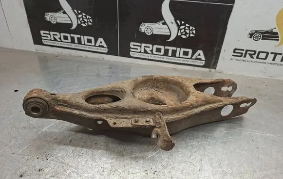 Rear control arm