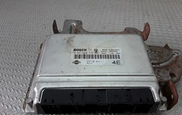 Nissan Almera Tino Engine control unit/module 0281010718 237104U111