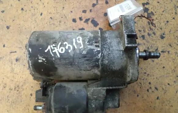 Volkswagen Golf III Starter motor