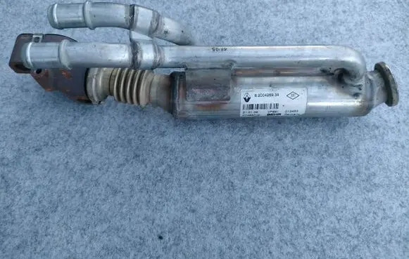 Renault Scenic II - Grand scenic II EGR valve cooler 8200426934 K7486002 013453