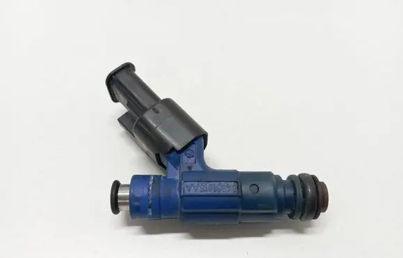 Chrysler Pacifica Fuel injector 04861615AA 0280156135