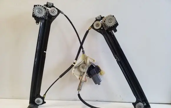 Maserati Ghibli Front door window regulator with motor 6700098150