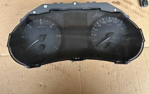 Nissan X-Trail T32 Speedometer (instrument cluster) 4CC6AASUR TYPE920B
