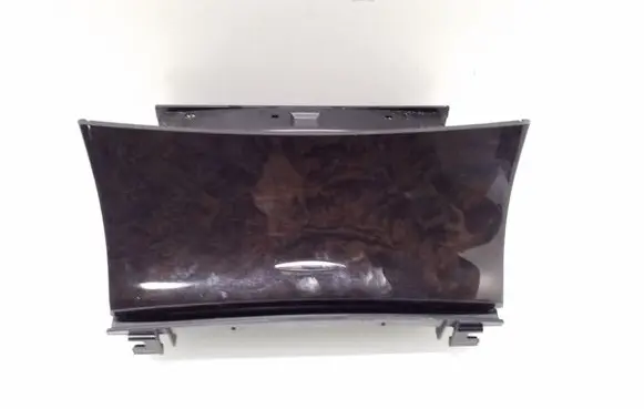 Mercedes-Benz CLS C219 Car ashtray A2116802852
