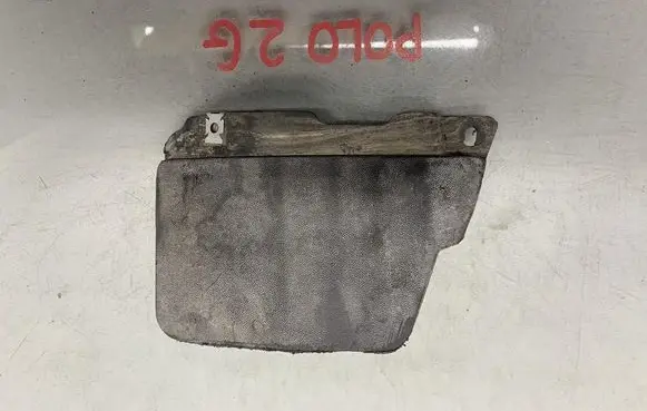 Volkswagen Polo VI Rear mudguard 