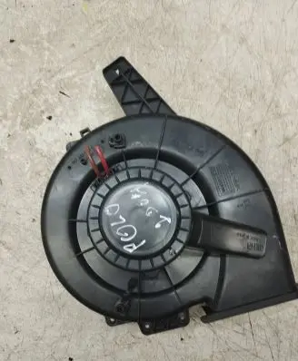 Volkswagen Polo Heater fan/blower 6Q1820015E A1916