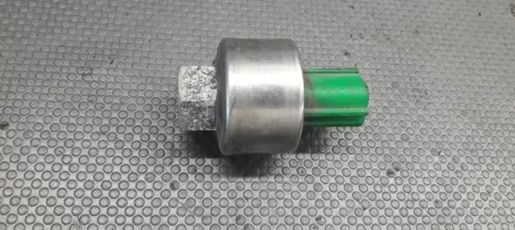 Iveco Daily 4th gen Air conditioning (A/C) pressure sensor 