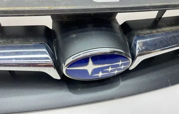 Subaru Legacy Front grill