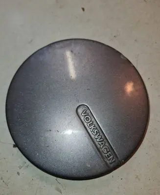 Volkswagen Golf III Original wheel cap 357601149A