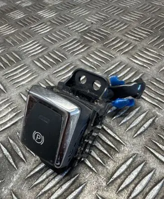 Nissan X-Trail T32 Hand parking brake switch 251754BA0A