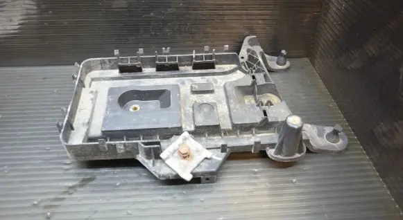 Seat Altea Battery tray 1K0915333C