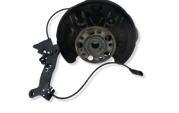Mercedes-Benz C W205 Rear wheel hub spindle/knuckle