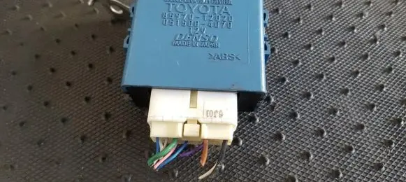 Toyota Auris 150 Door control unit/module 8597012020 85970-12020