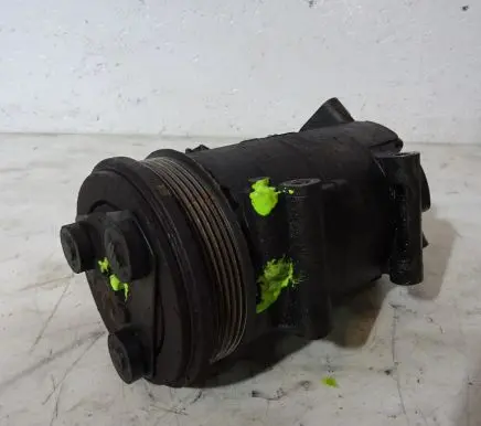 Ford Focus C-MAX Air conditioning (A/C) compressor (pump)