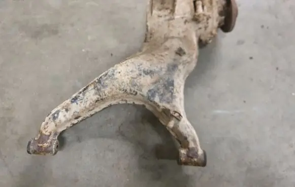 Volkswagen PASSAT B3 Rear upper control arm/wishbone 357505347 357505345