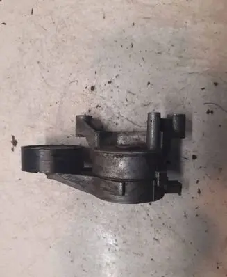 Volkswagen PASSAT B6 Alternator belt tensioner 03G903315