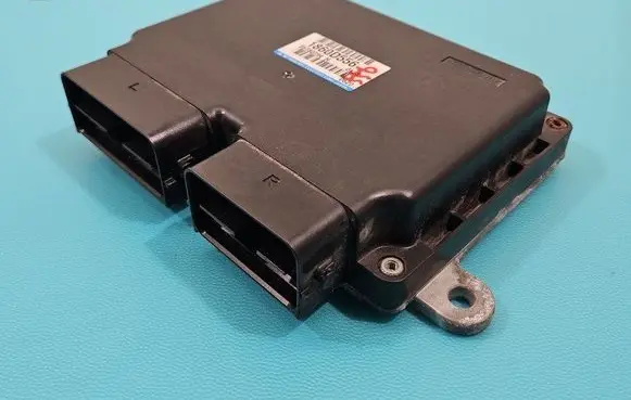 Mitsubishi Outlander Engine control unit/module ECU 1860D556 IMPRK1495361