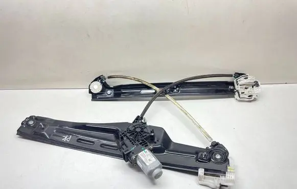 BMW X3 F25 Front door window regulator with motor 7258533