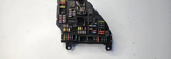 BMW 6 F12 F13 Fuse module 9252813 317033451F