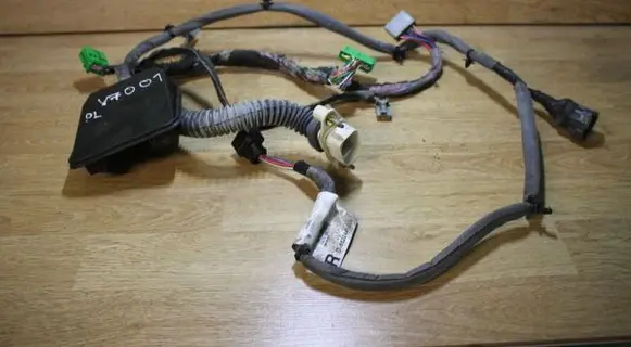 Volvo V70 Front door wiring loom/harness boot 8622441