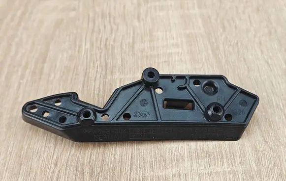 BMW 4 G22 G23 G24 G26 Front bumper mounting bracket 8738614
